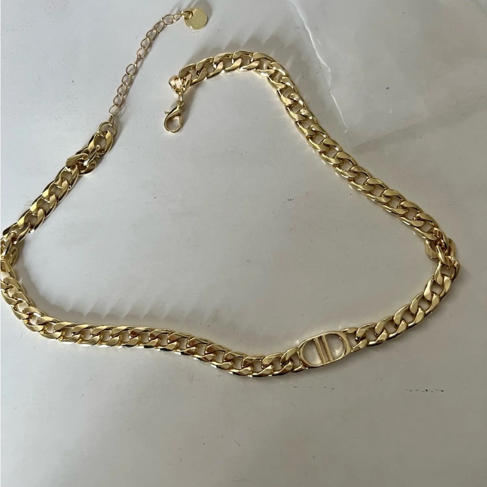 gold color choker